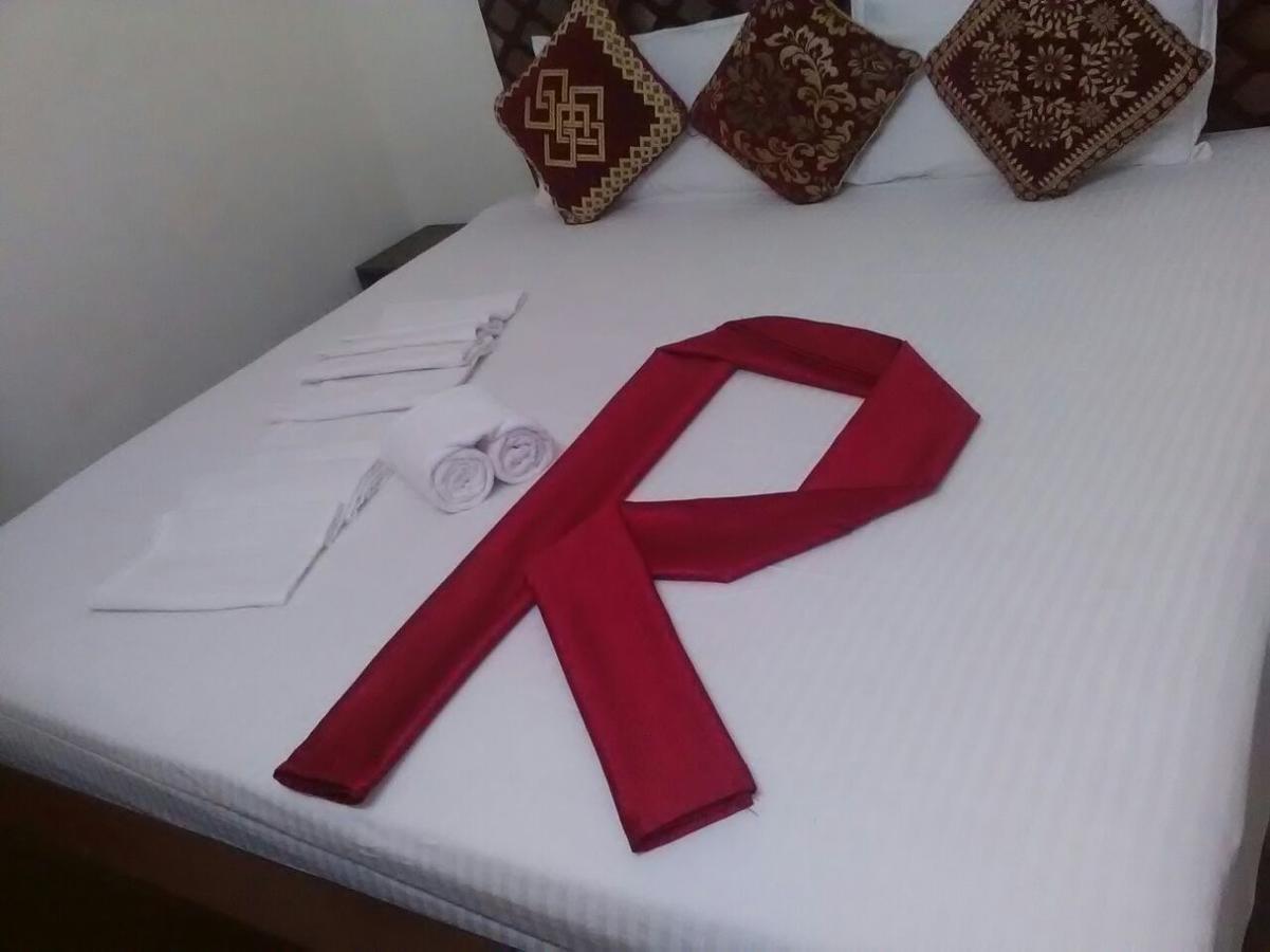Hotel Republica パナジ エクステリア 写真