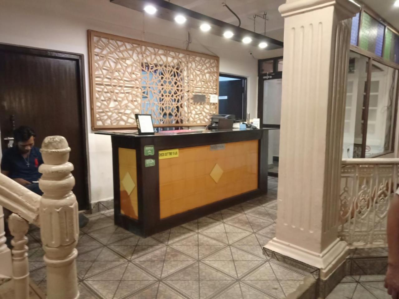Hotel Republica パナジ エクステリア 写真